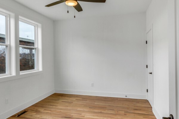 Building Photo - 4912 Delaware Ave