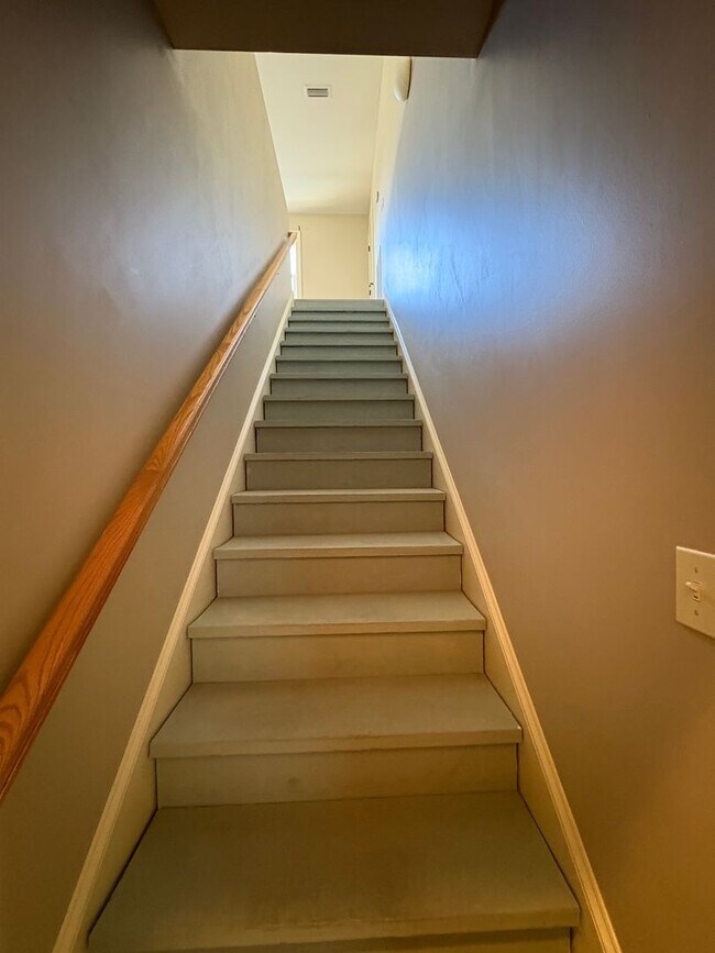 Building Photo - 540 Orchard Cir