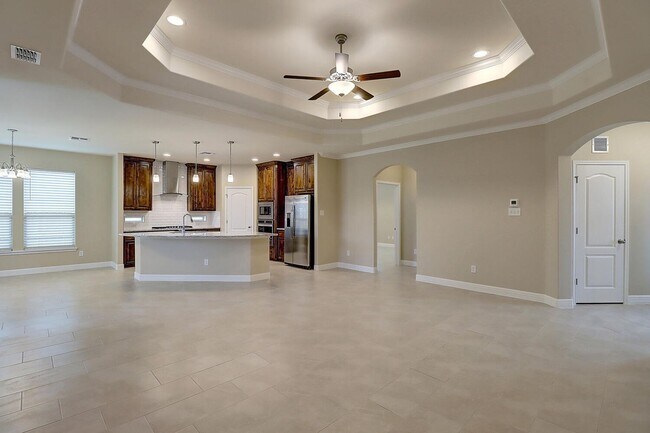 Building Photo - 2202 Crystal Bay Dr.