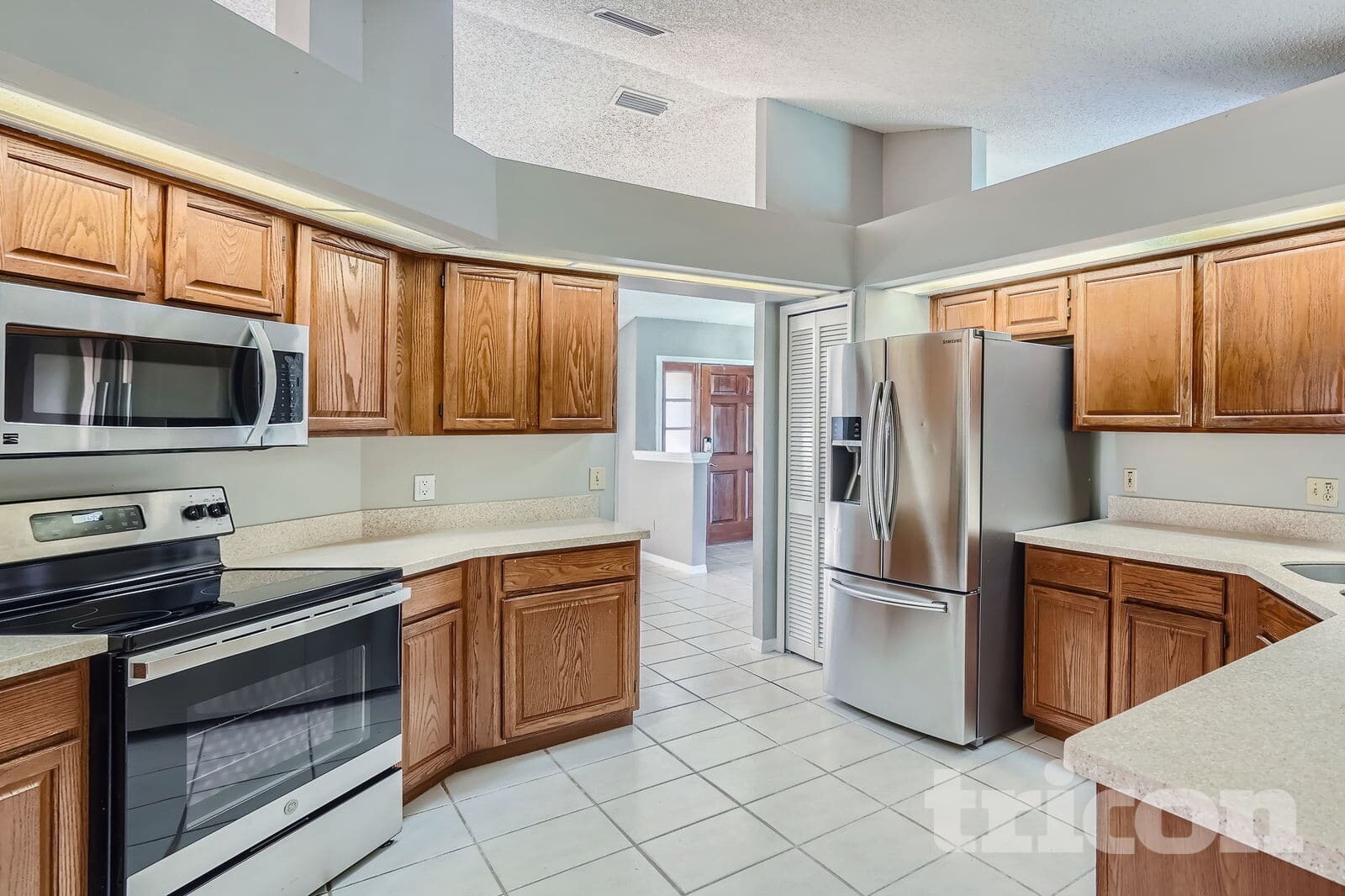 Building Photo - 3213 Stevenson St