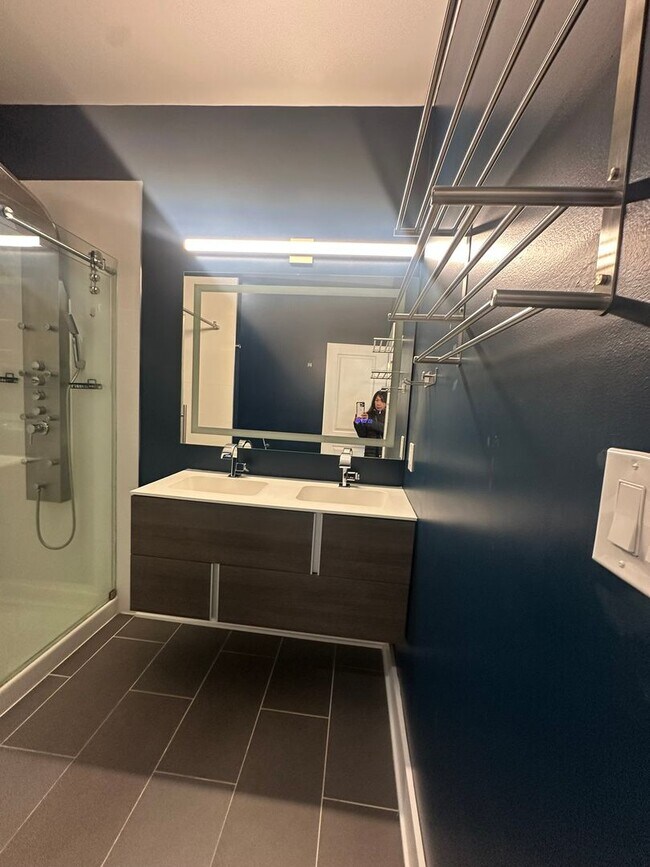 Building Photo - Modern 2 Bedroom, 2 Bathroom Penthouse with Parking in Historic LeDroit Park