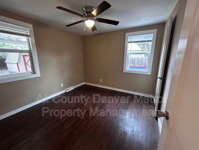 Building Photo - 6915 W 55th Pl