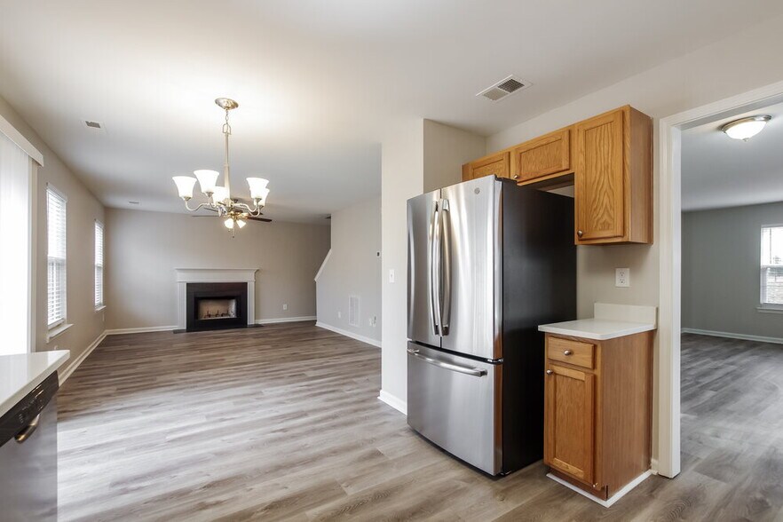 Building Photo - 937 Grass Hollow Ct