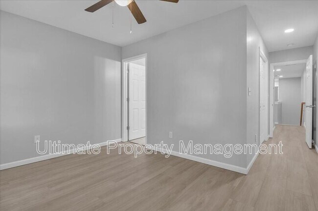 Building Photo - 514 Anderson St