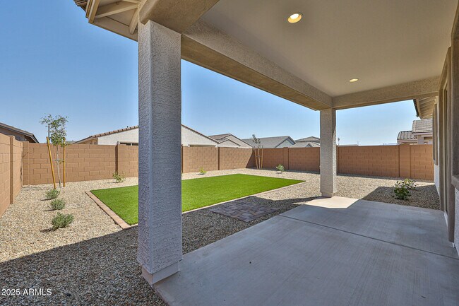 Building Photo - 25215 N 172nd Dr