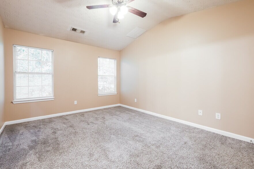 Building Photo - 2862 Vining Ridge Terrace