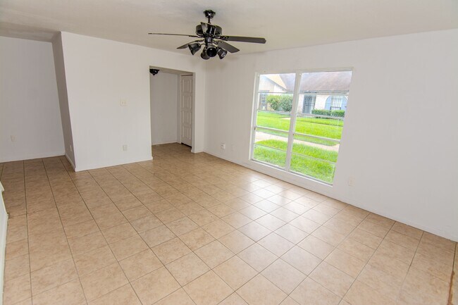 Building Photo - 171 Casa Grande Dr