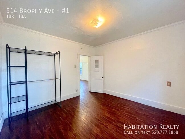 Building Photo - 514 Brophy Ave