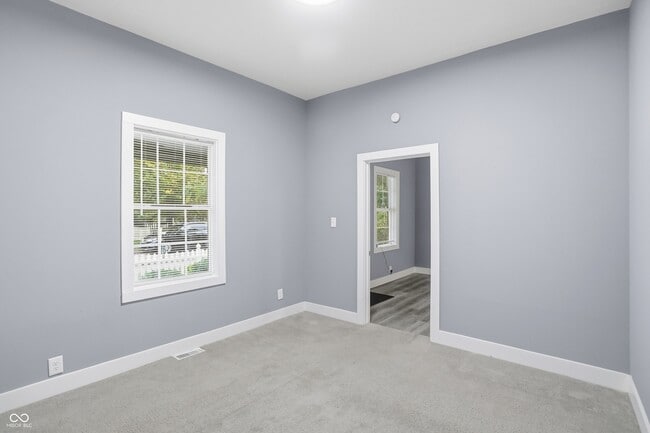 Building Photo - 1035 Albany St