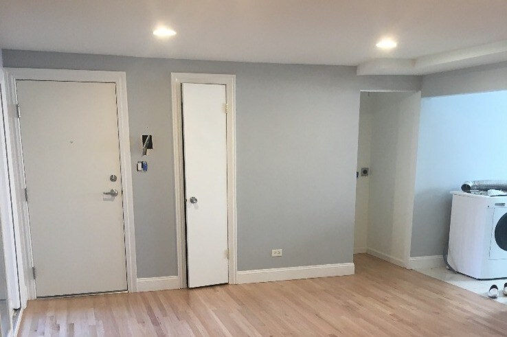 Building Photo - 5919 W 63rd St