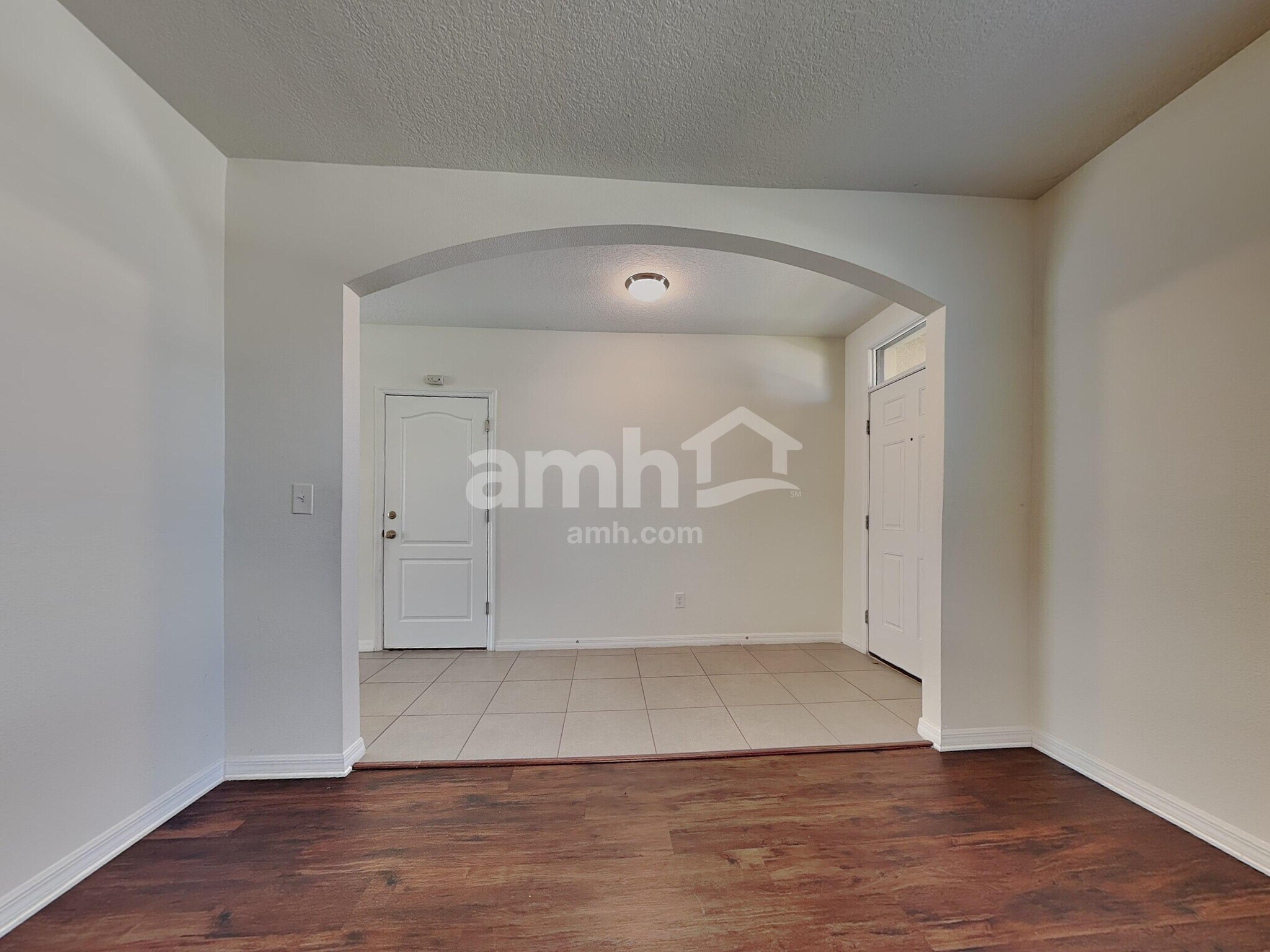 Building Photo - 35900 Jenny Lynne Cir