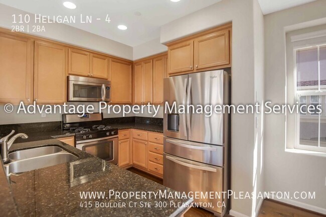 Building Photo - 110 Heligan Ln