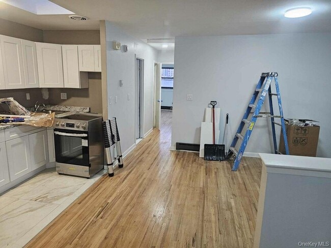 Building Photo - 1685 Watson Ave