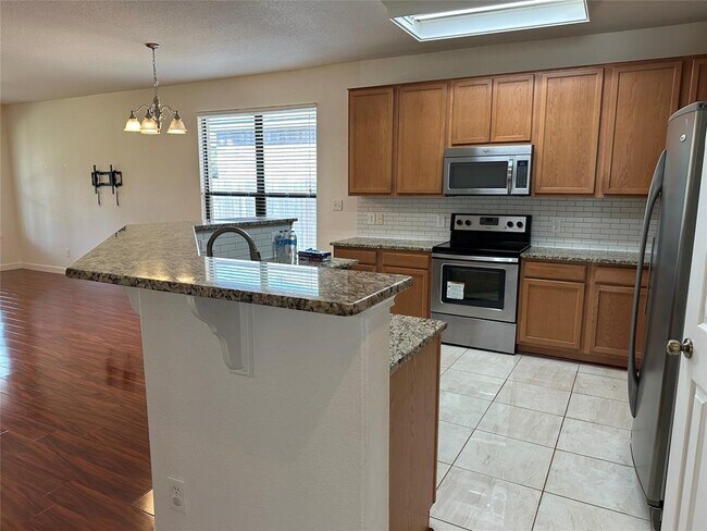 Building Photo - 14209 Naruna Way