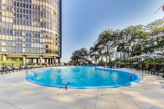Building Photo - 505 N Lake Shore Dr