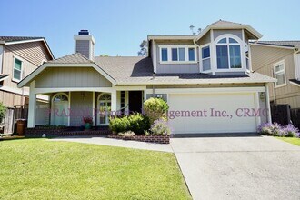 Building Photo - Available Now!  3 Bedroom San Rafael Home