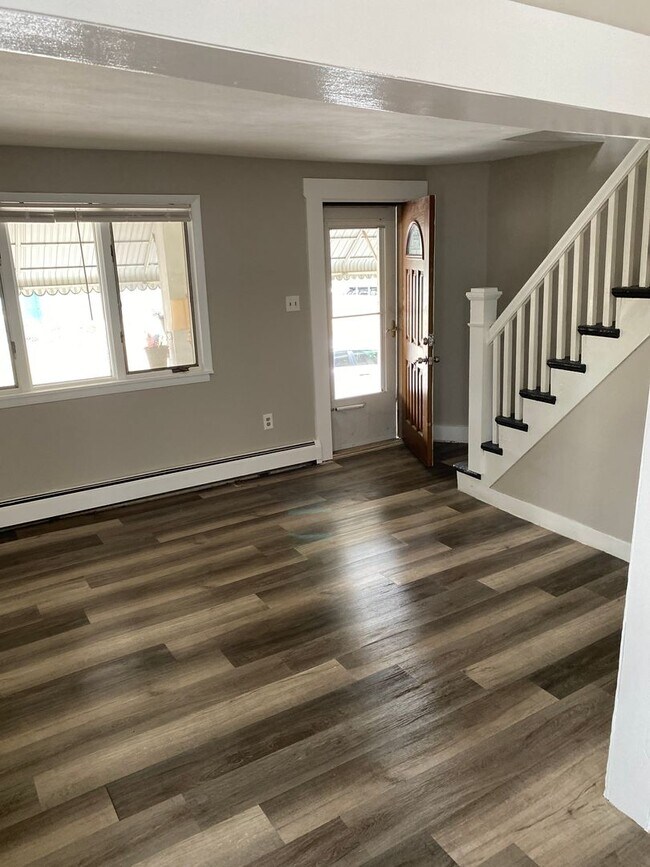 Building Photo - 2133-2135 Jackson St