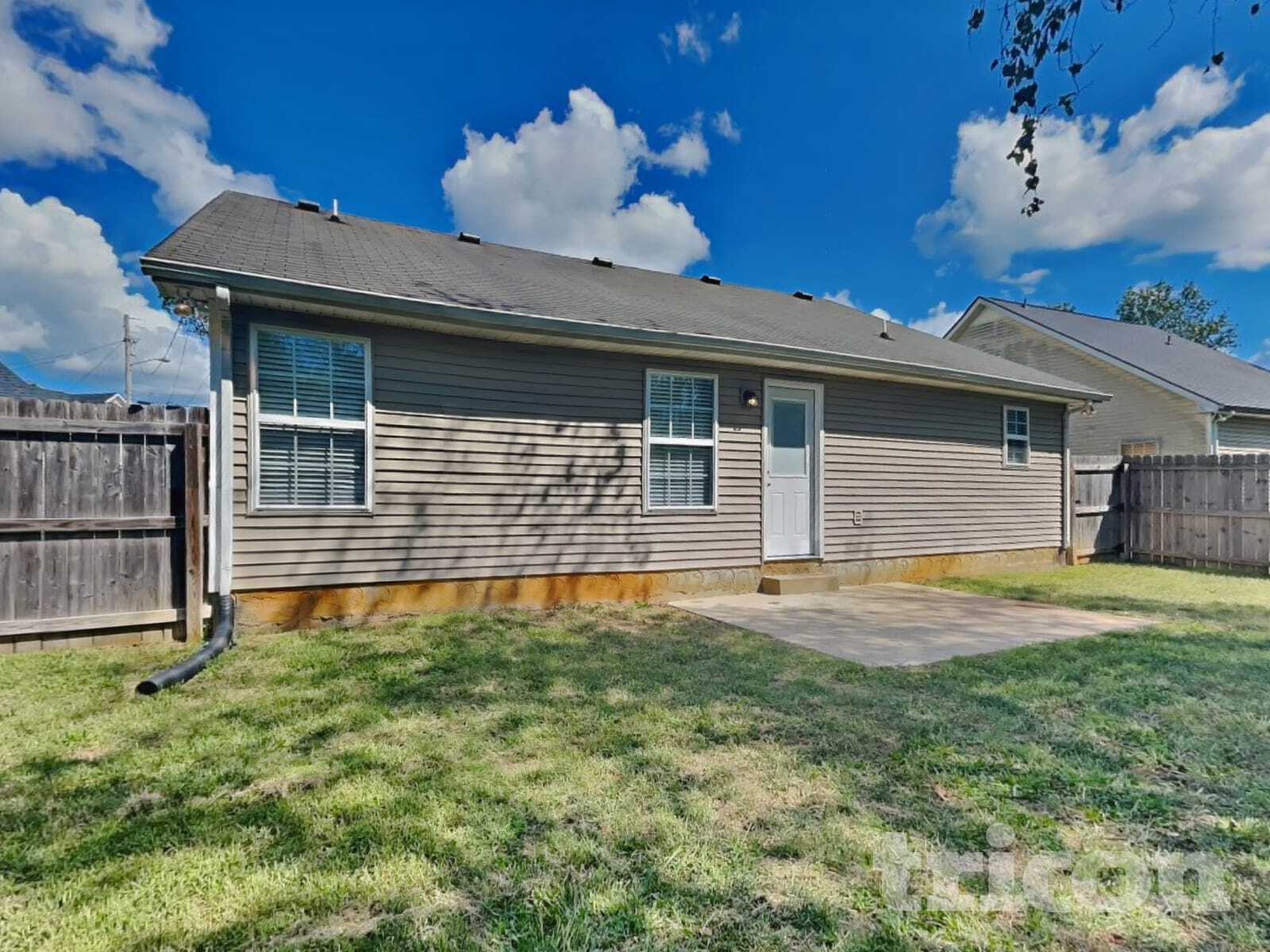 Building Photo - 1110 Nahanee Ct