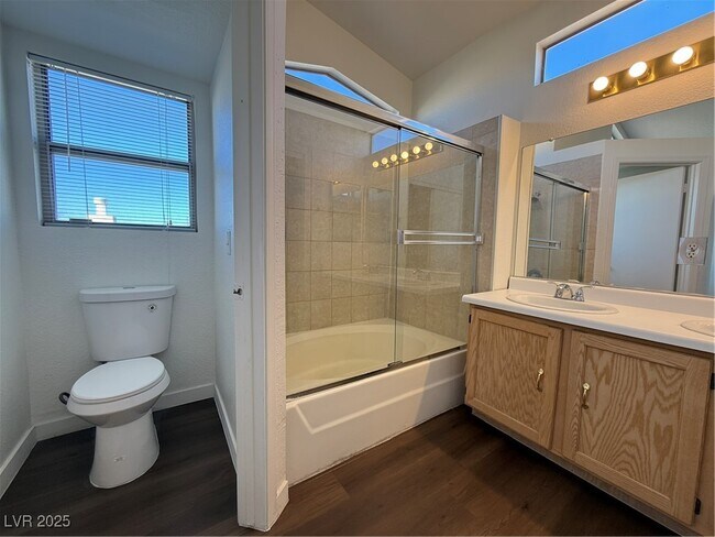 Building Photo - 868 Brass Ring Rd