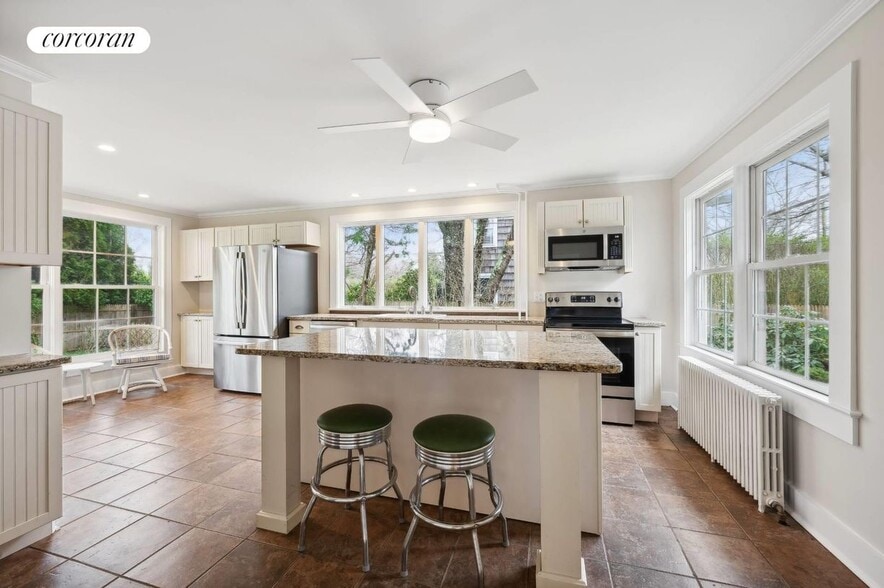 Building Photo - 42 Osborne Ln