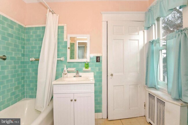 Building Photo - 3728 Brunswick Pike