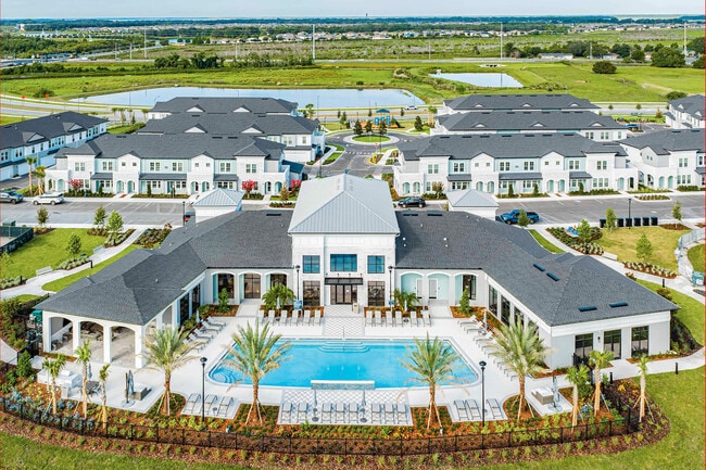 Building Photo - Stillwater Lakes