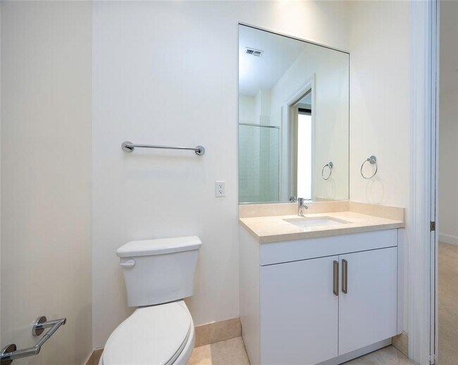 Building Photo - 1409 Post Oak Blvd