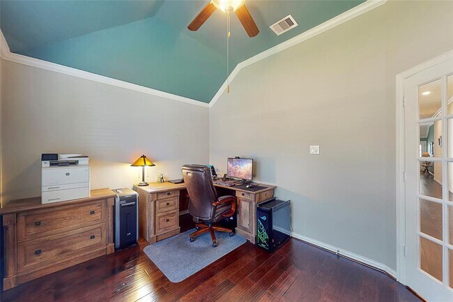 Building Photo - 907 S Chamfer Way
