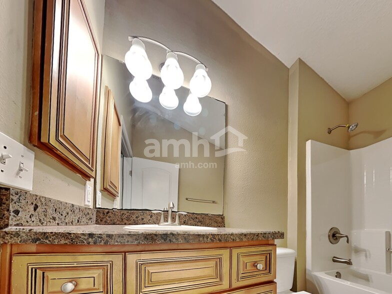 Building Photo - 2132 Cherokee Cove Trl