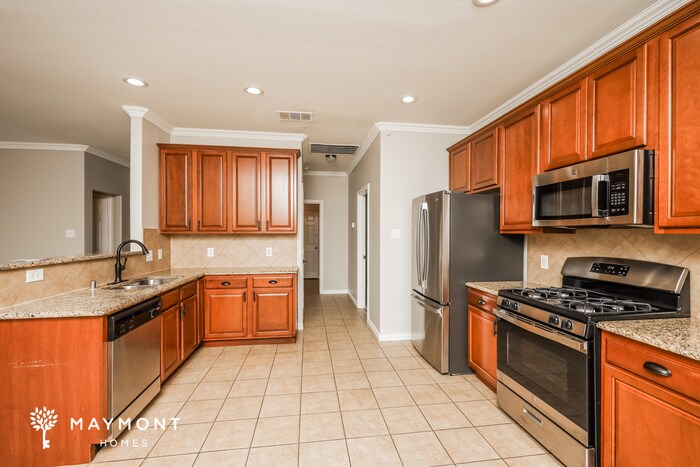 Building Photo - 3009 Flowering Springs Dr