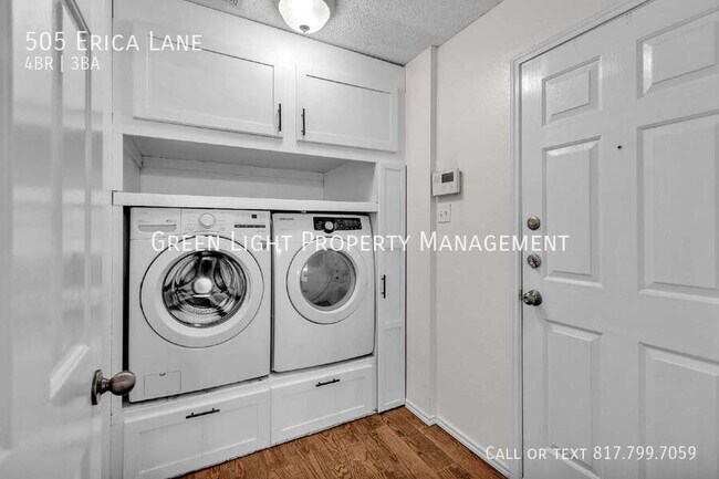 Building Photo - 505 Erica Ln