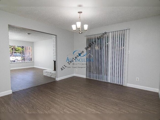 Building Photo - Gorgeous Duplex in Rancho Cordova!
