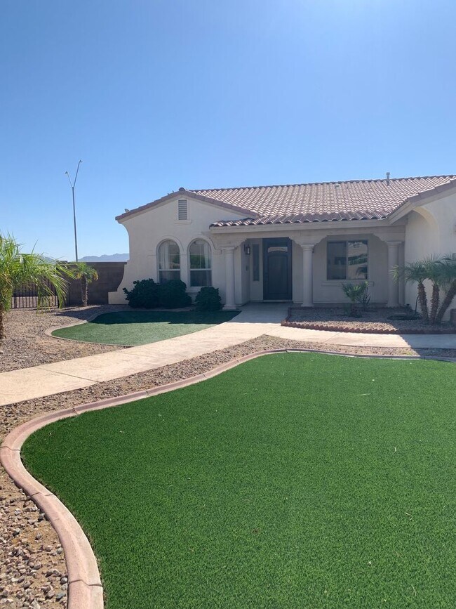 Building Photo - 3761 S Akers Way