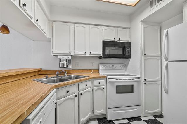 Building Photo - 3101 Townbluff Dr