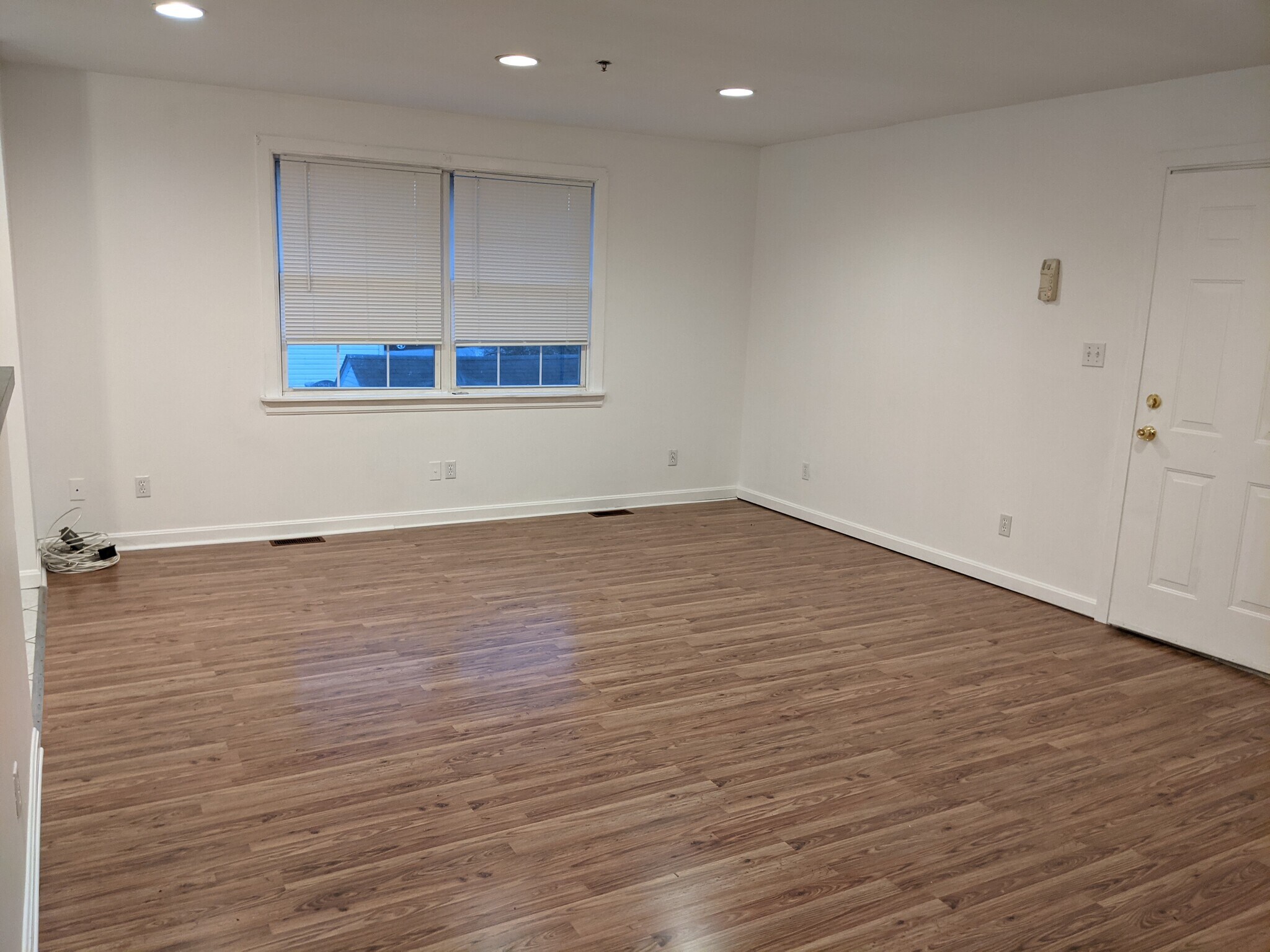 Living room - 3205 Mardel Ave