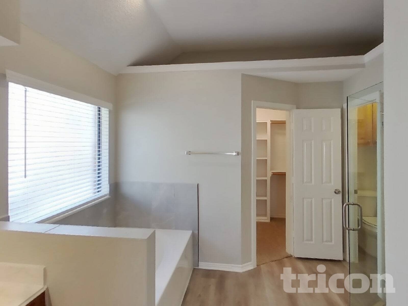 Building Photo - 7761 Grassland Dr