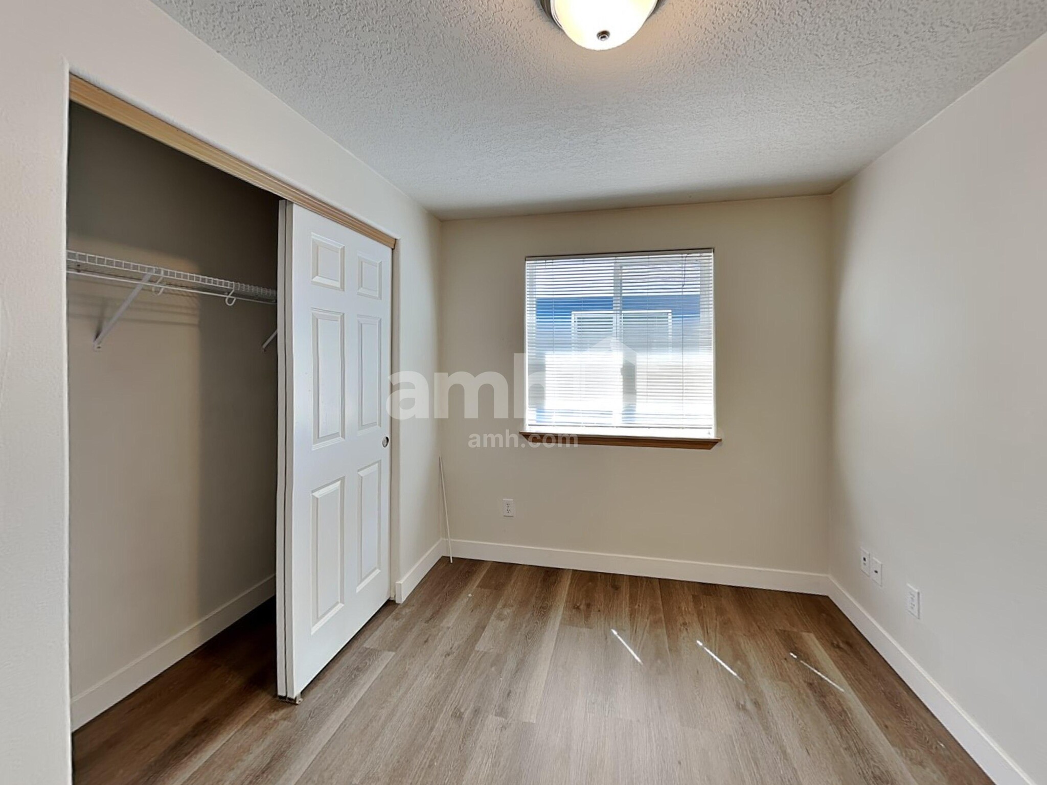 Building Photo - 475 Donna Dr