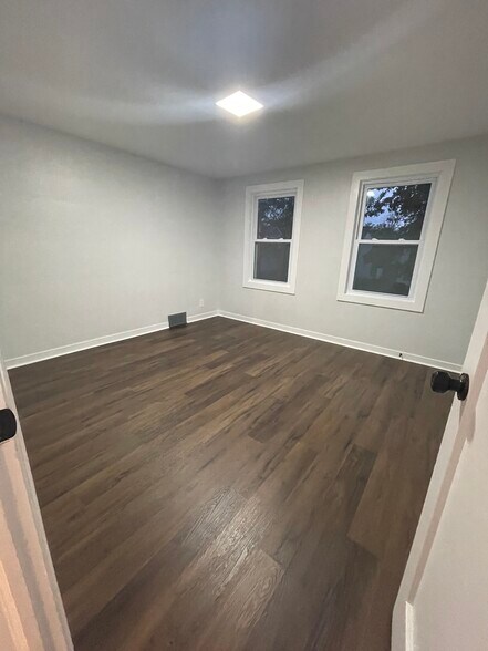 Building Photo - 101 Montfort Dr