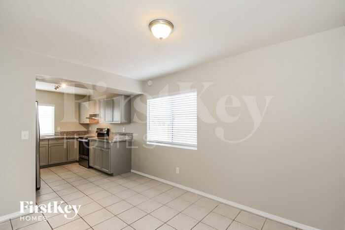 Building Photo - 9556 N Albatross Dr