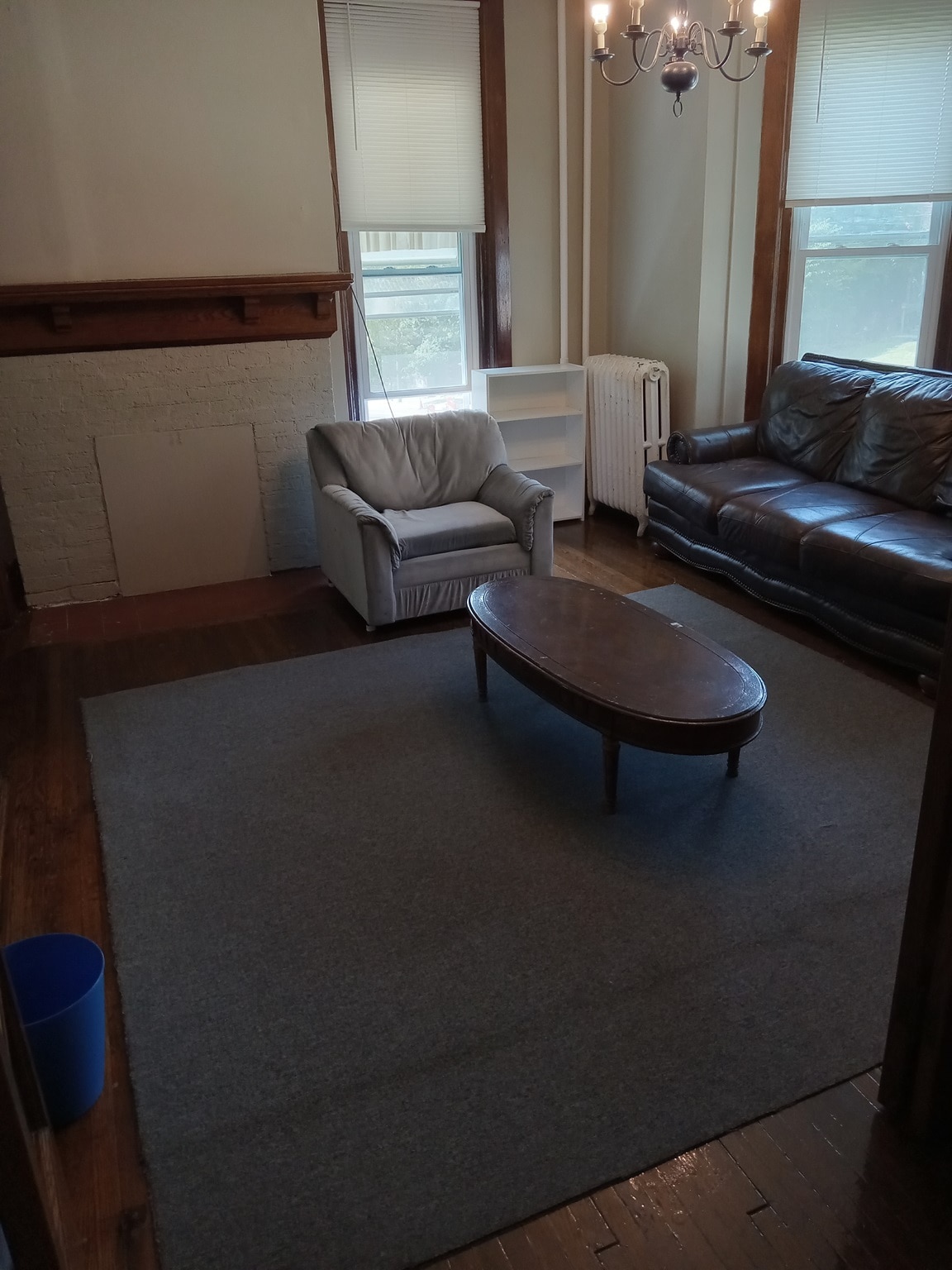 Apt 4 - living room - 523 E State St