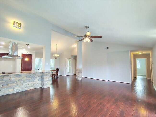 Building Photo - 2546 Long Reach Dr