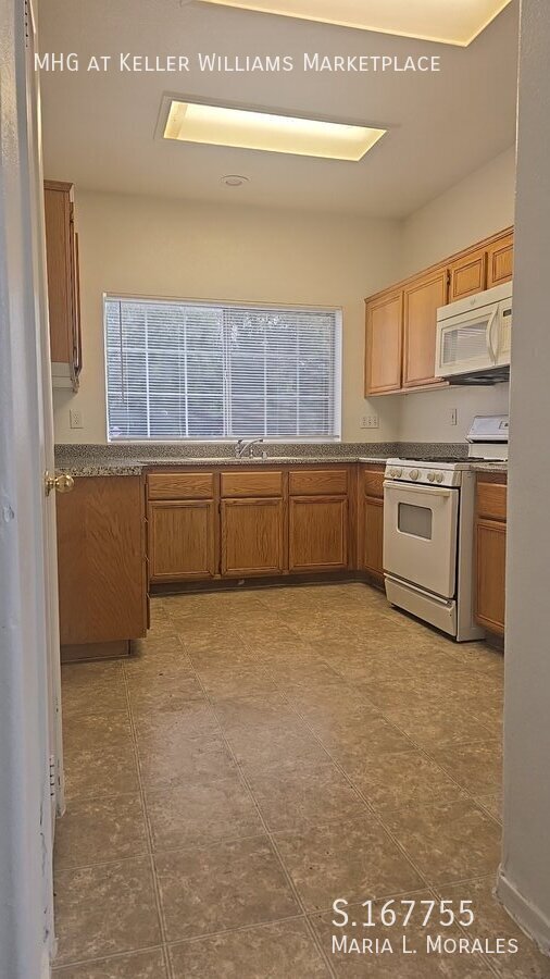 Building Photo - 7337 Roamer Pl