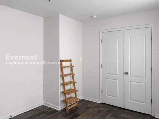 Building Photo - 10612 Presidential Pkwy