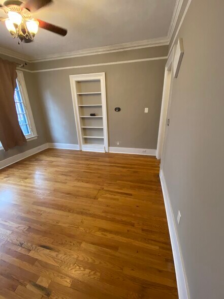 Living Rm - 366 Hudson Ave