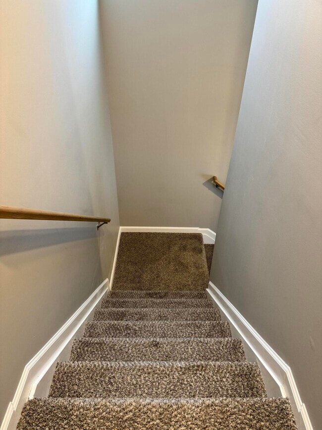 Building Photo - 127 Landry Ln