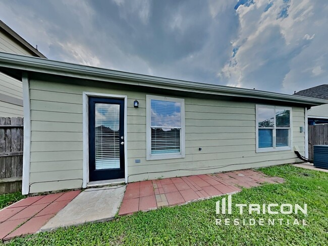 Building Photo - 18822 Remington Park Dr