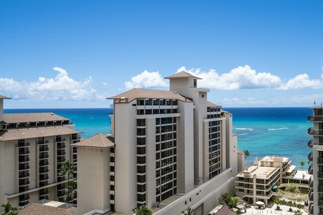 Building Photo - 223 Saratoga Rd