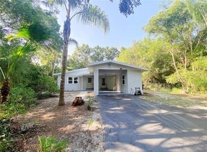 Building Photo - 120 Fairchild St