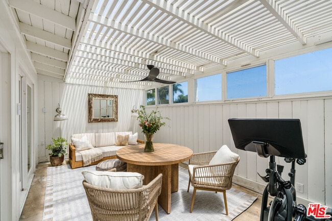 Building Photo - 26887 Sea Vista Dr