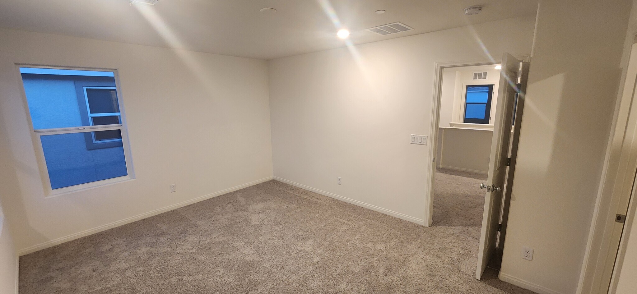 Building Photo - 8944 Juniper Knoll Ave